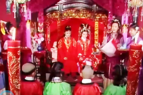 苏轼作千古名篇《春宵》，劝人珍惜良辰美景，结果首句就被用污了