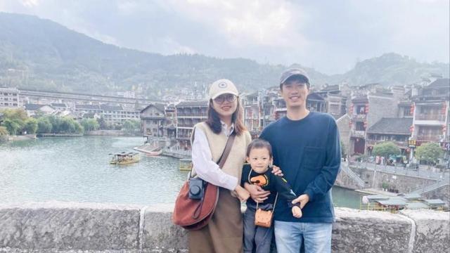 我海归硕士，不堪职场内卷，裸辞30万高薪当花店打工人，重获新生-图1