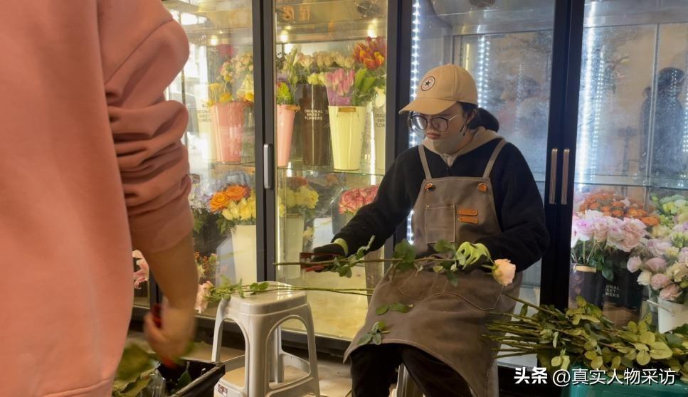 我海归硕士，不堪职场内卷，裸辞30万高薪当花店打工人，重获新生-图3