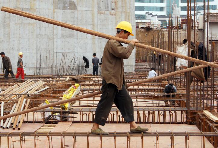 60岁以上农民工全部清退？中央一号文件：5个方面保证农民权益-图3